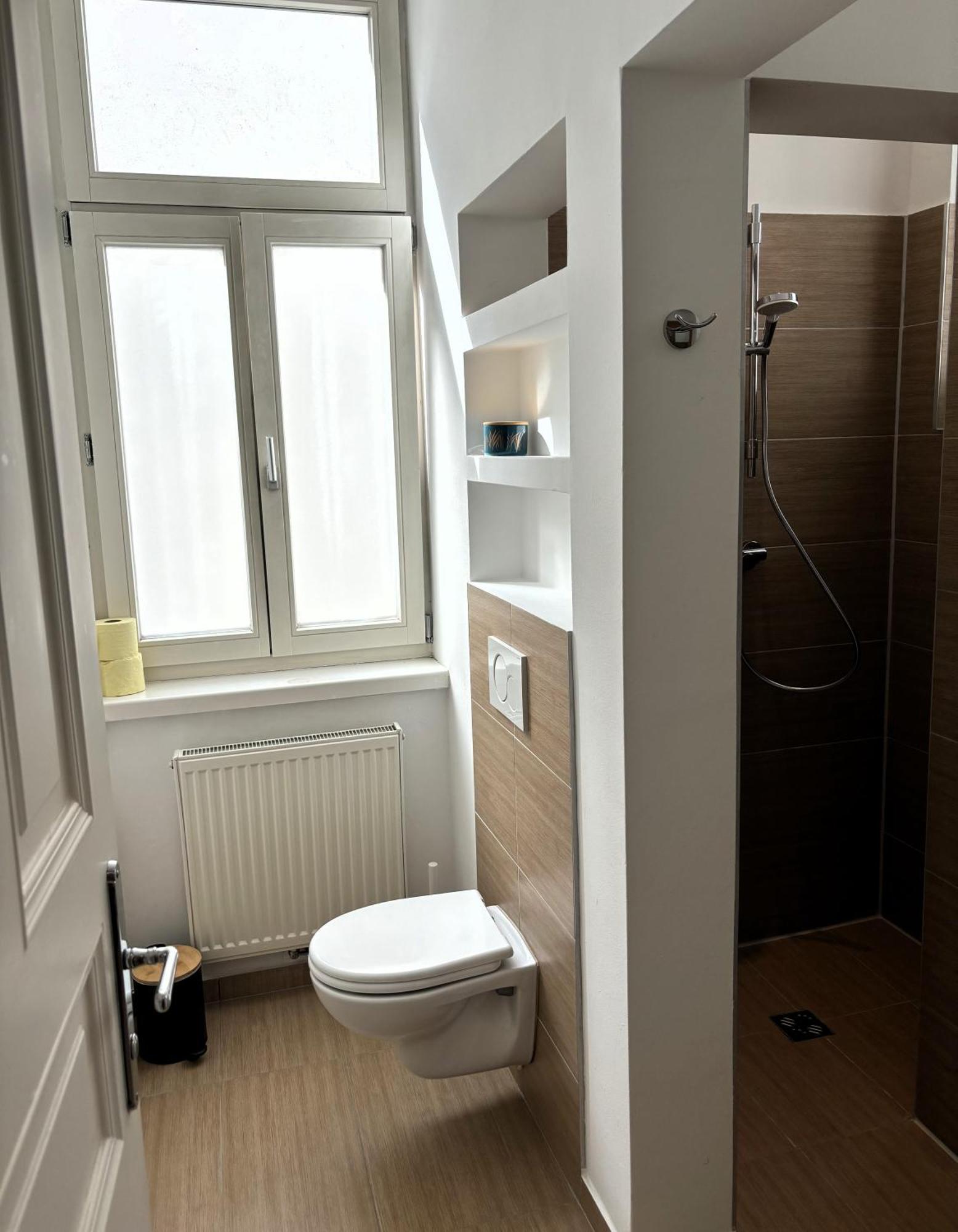 Casa Nostra - Schöne 3-zimmerwohnung Am Augarten *