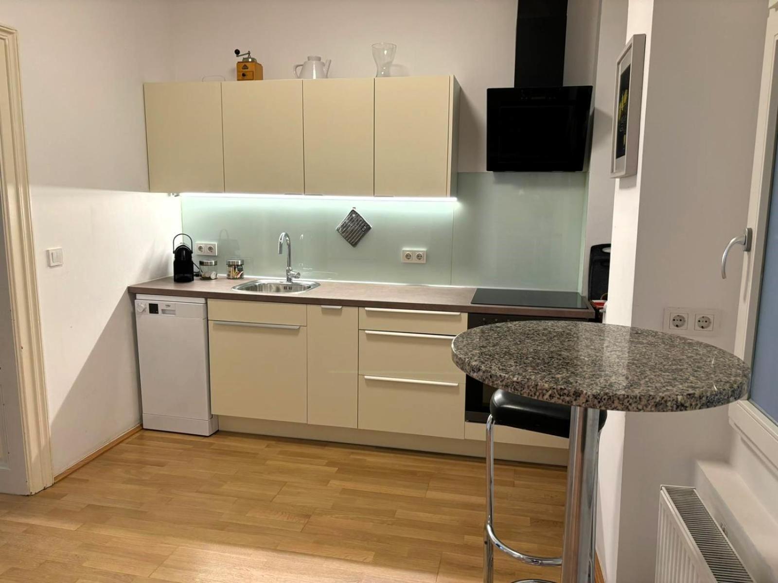 Casa Nostra - Schöne 3-zimmerwohnung Am Augarten Apartment Wien